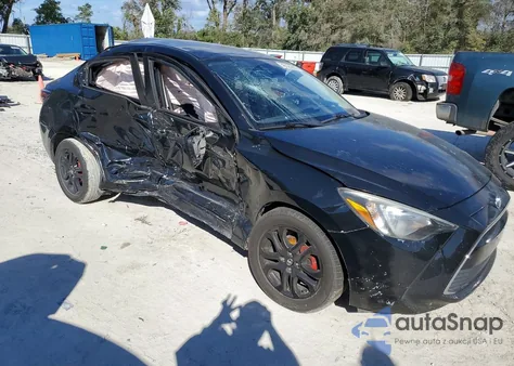 2017 Toyota Yaris Ia z USA, uszkodzony, nr VIN 3MYDLBYV0HY167739